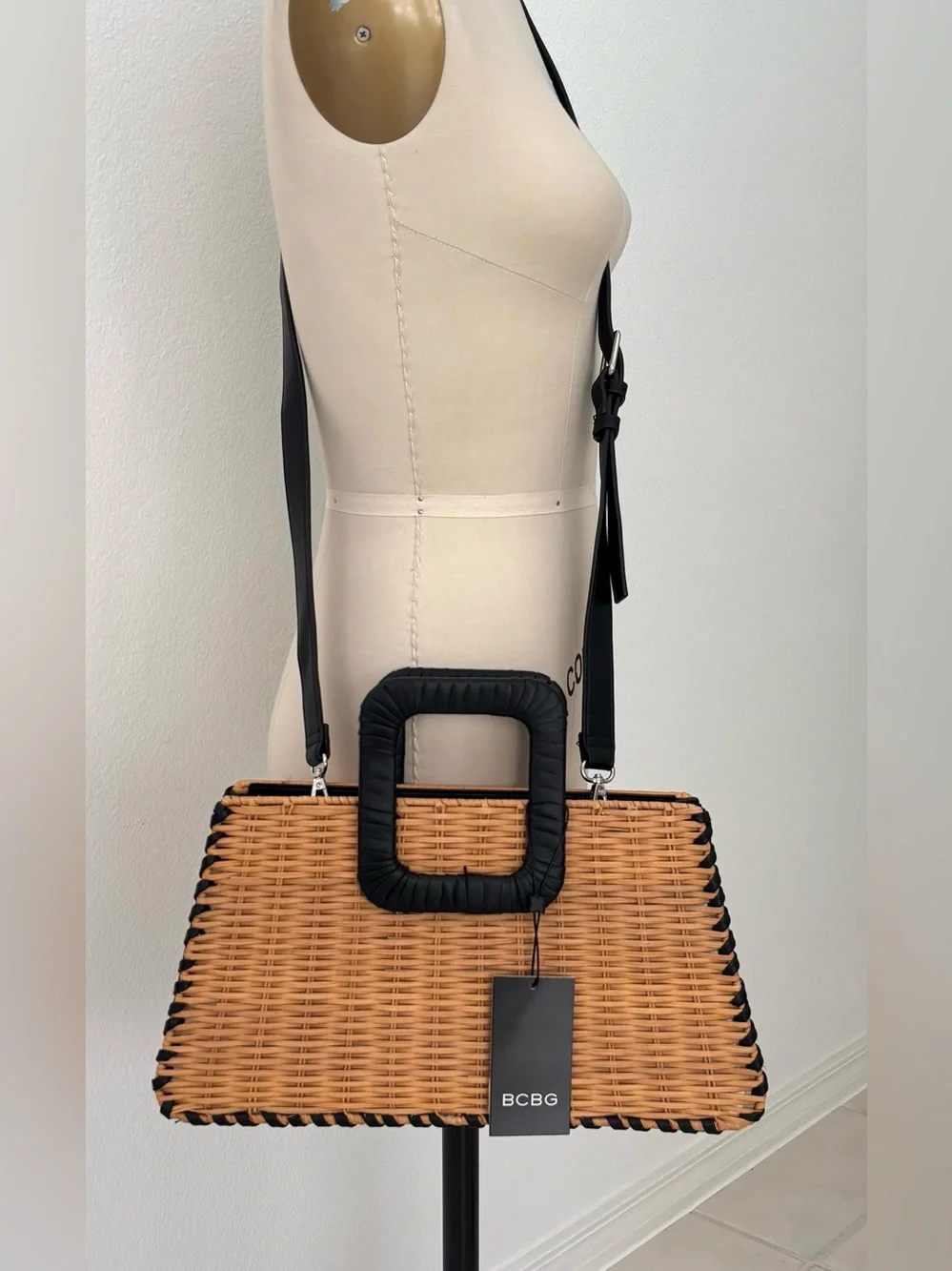 BCBG Natural Wicker Black Whipstitch Bag NWT Square Handles Crossbody